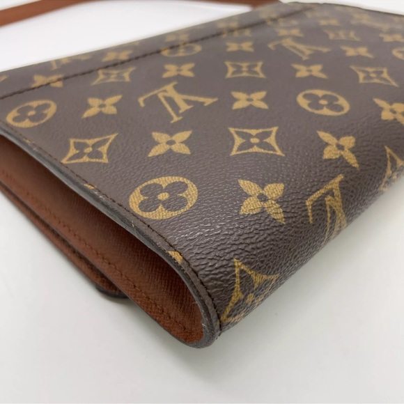 Authentic  Louis Vuitton Monogram Bordeaux Shoulder bag - Picture 9 of 17